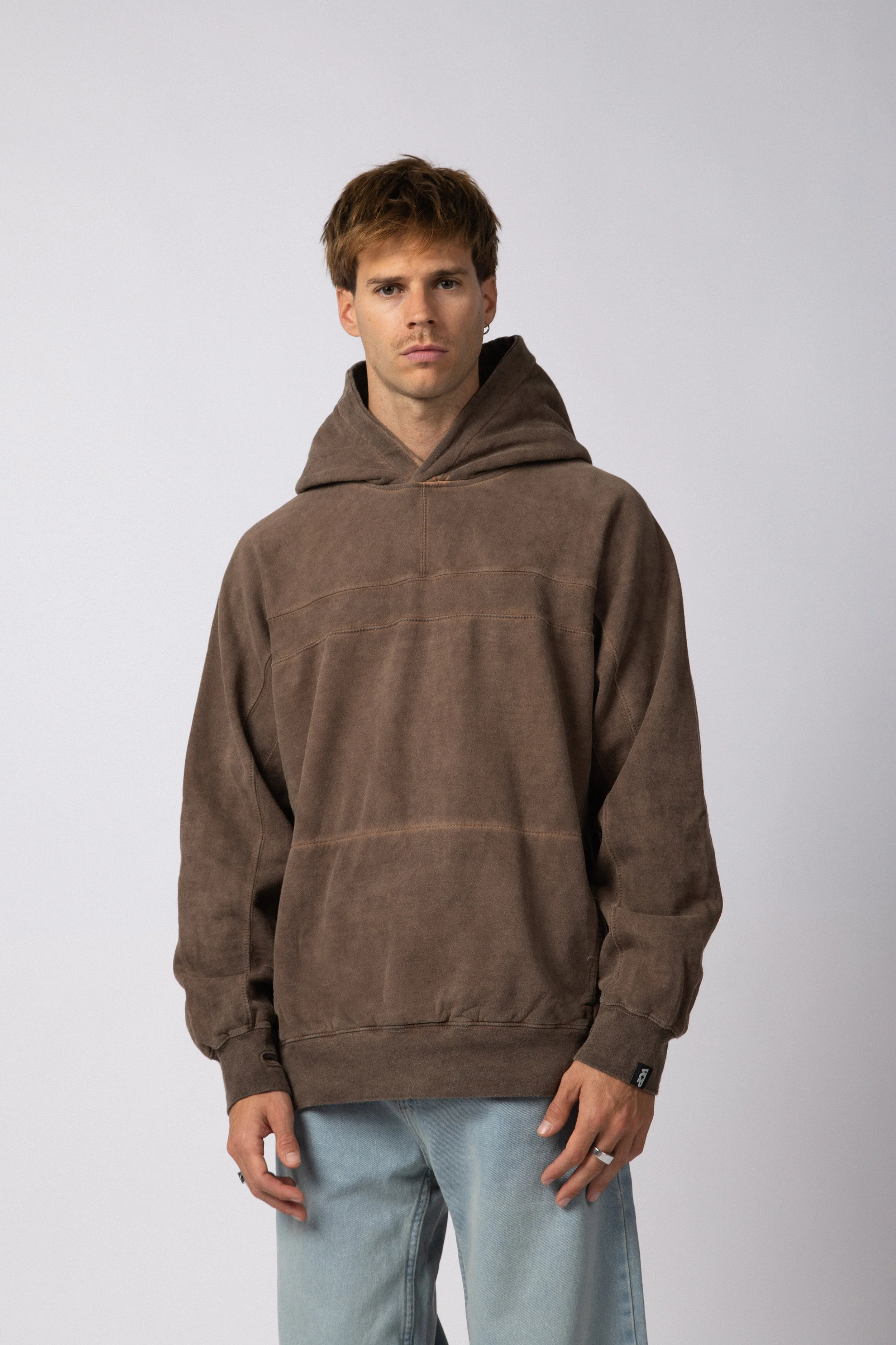 Buzo Canguro Over Alt Choco - Image 3