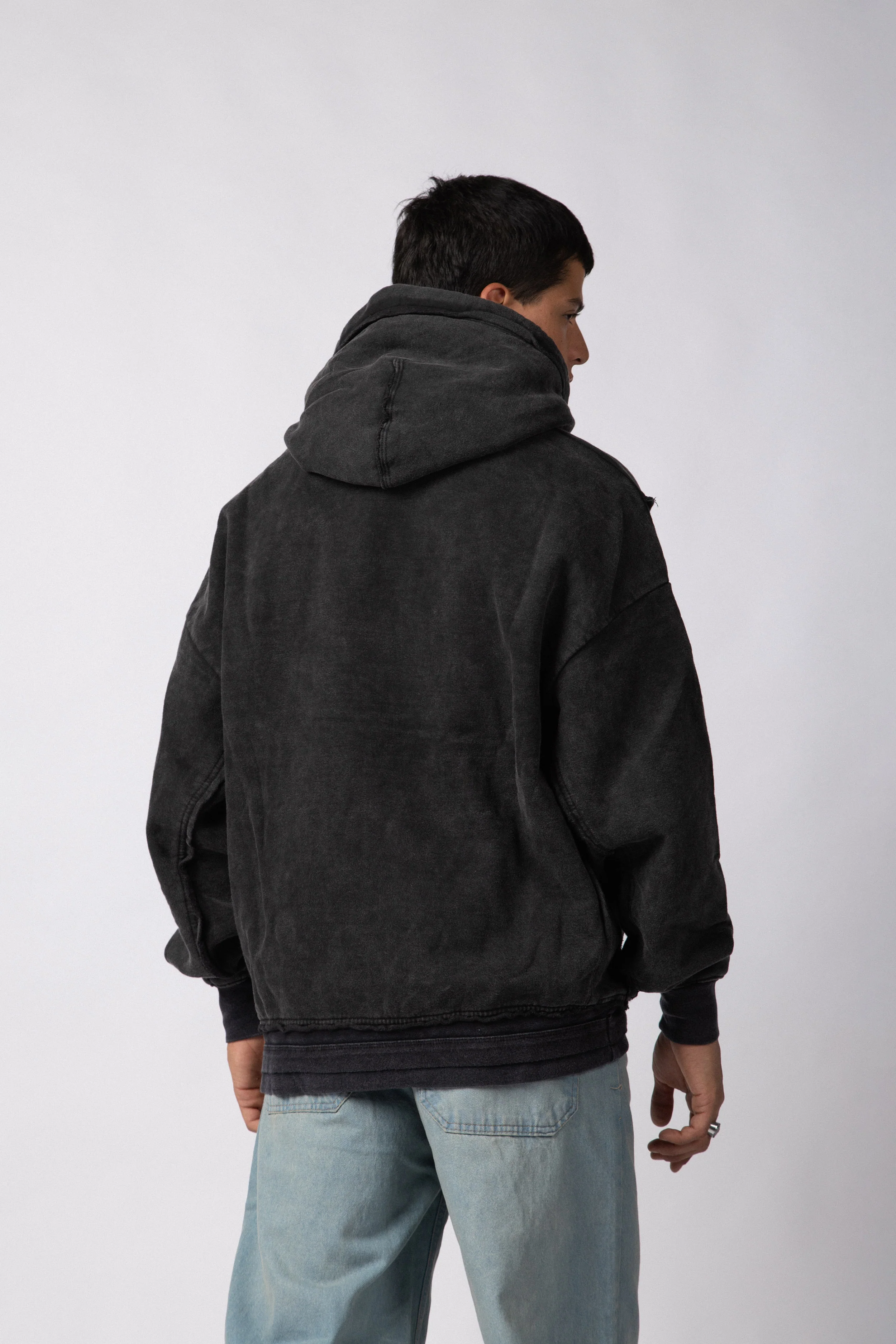 Buzo Canguro Over Blaze Negro - Image 4