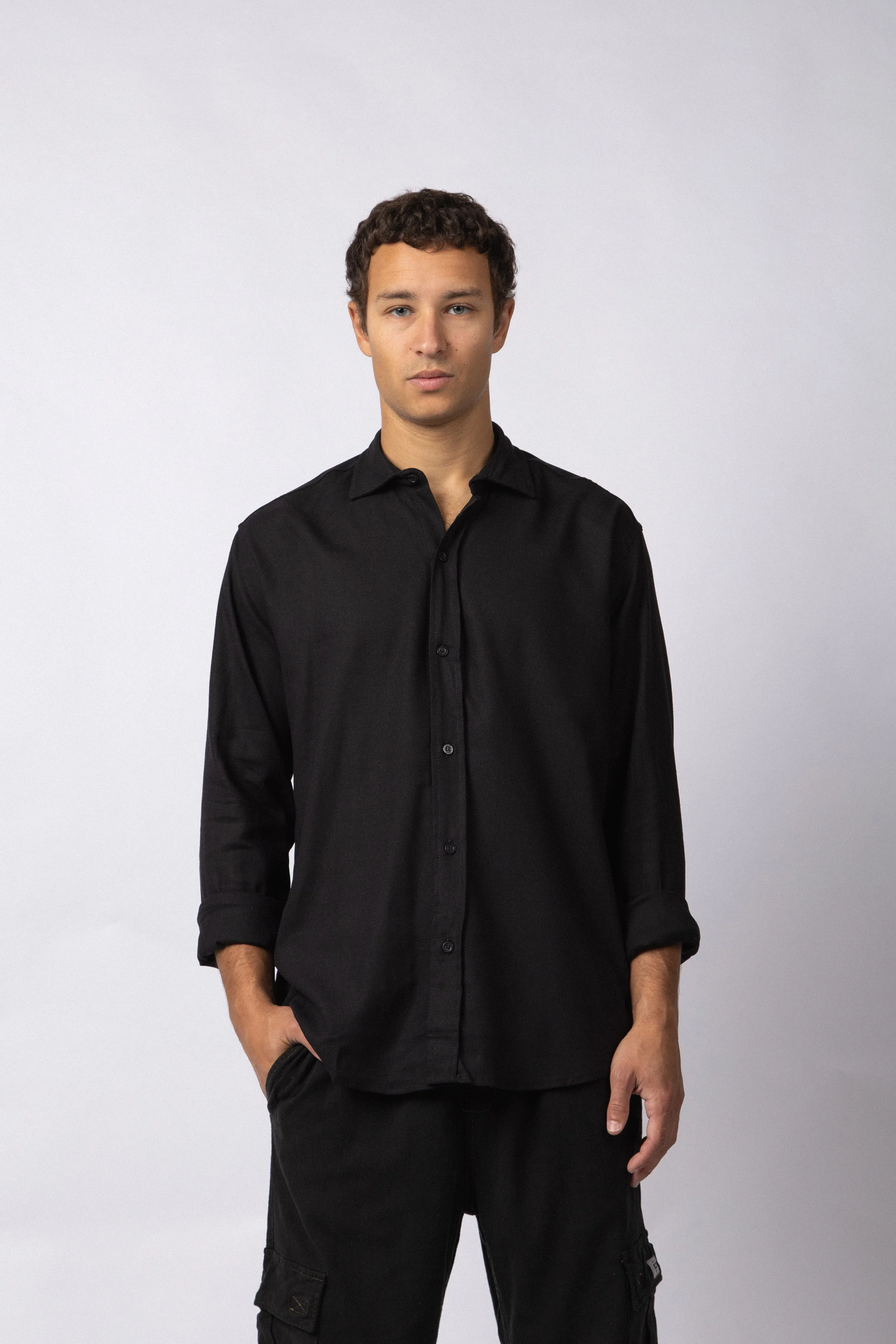 Camisa Manga Larga Lino Raze Negra - Image 4