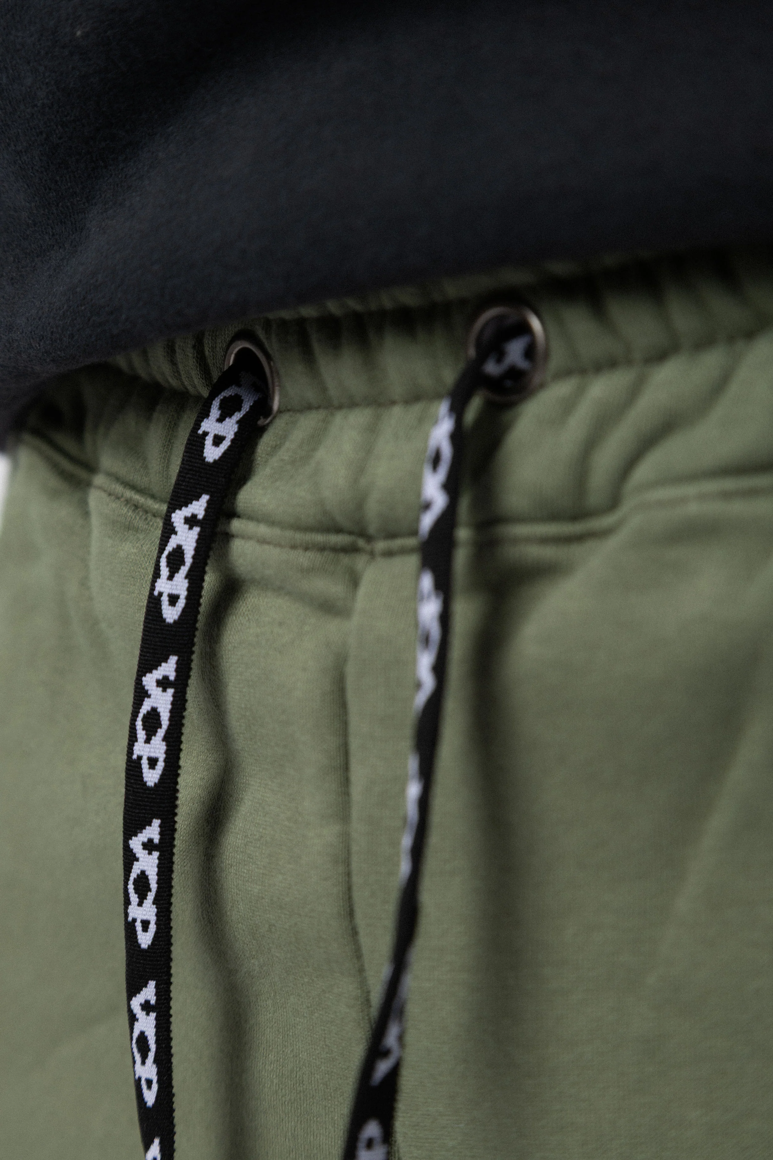 Jogger Over Jam Militar - Image 5